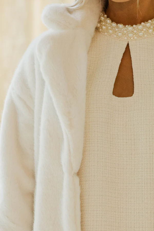 Elara Plush Faux Coat - Image 3